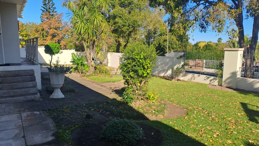 4 Bedroom Property for Sale in Beacon Bay Eastern Cape